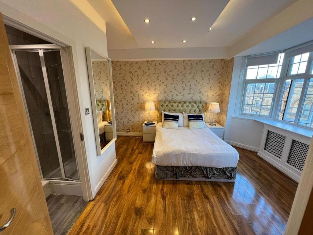 Knightsbridge Luxurious Residence - Facing Harrods ลอนดอน ภายนอก รูปภาพ