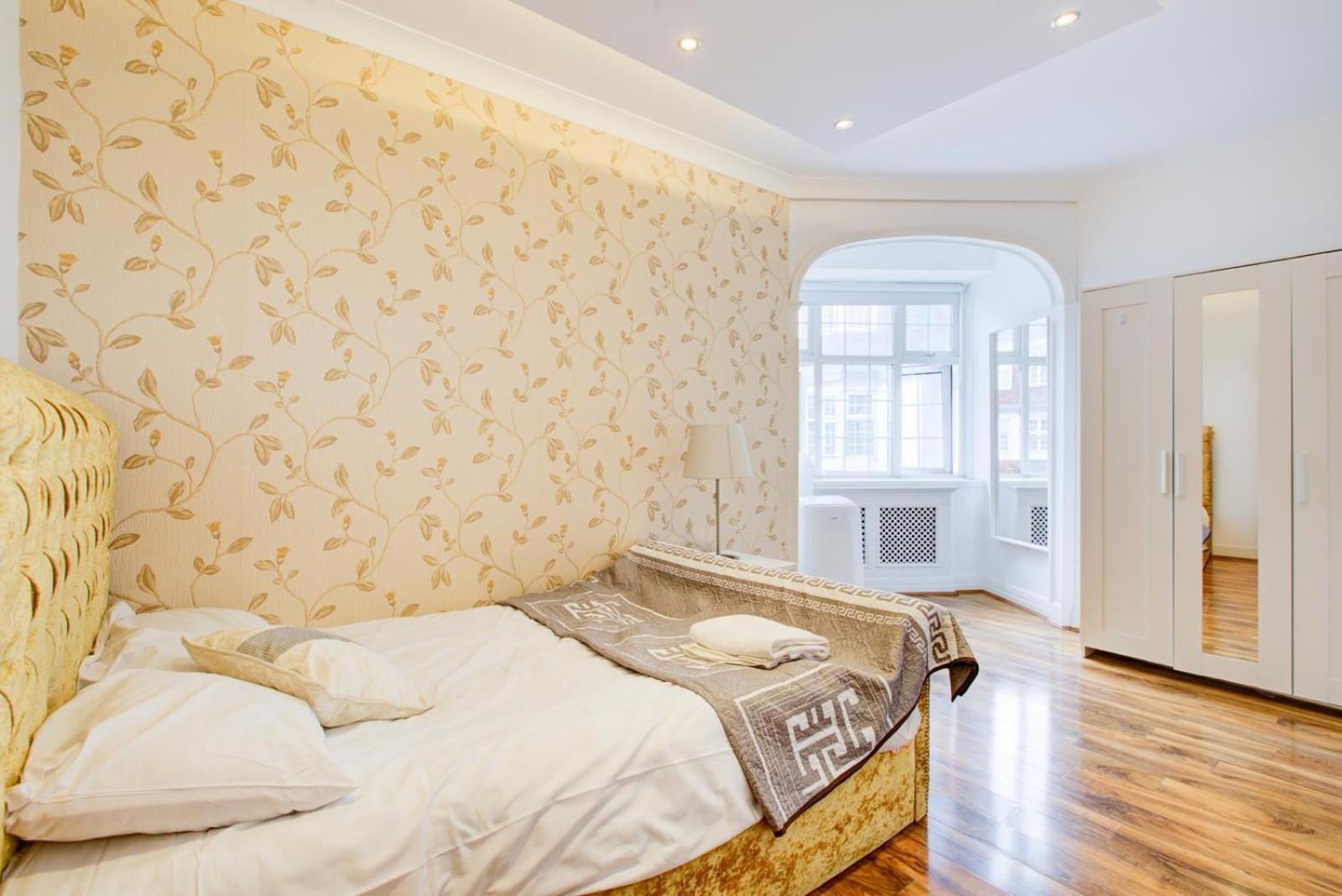 Knightsbridge Luxurious Residence - Facing Harrods ลอนดอน ภายนอก รูปภาพ