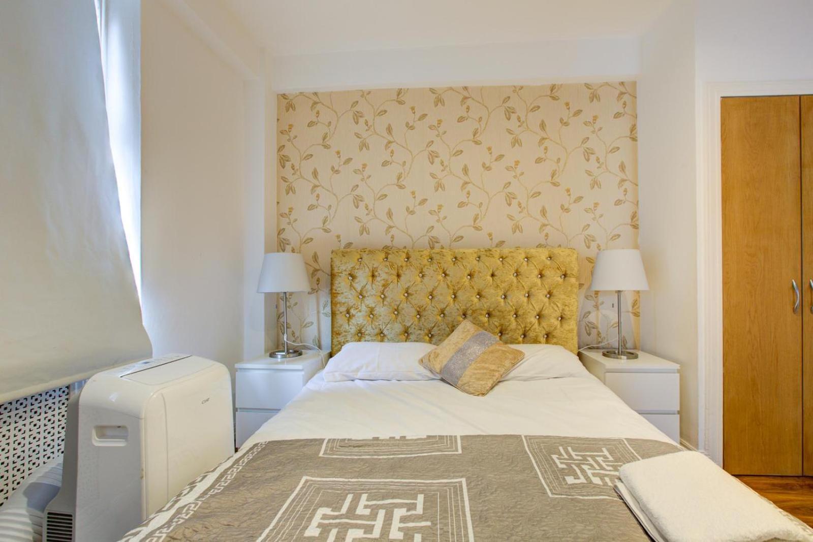 Knightsbridge Luxurious Residence - Facing Harrods ลอนดอน ภายนอก รูปภาพ